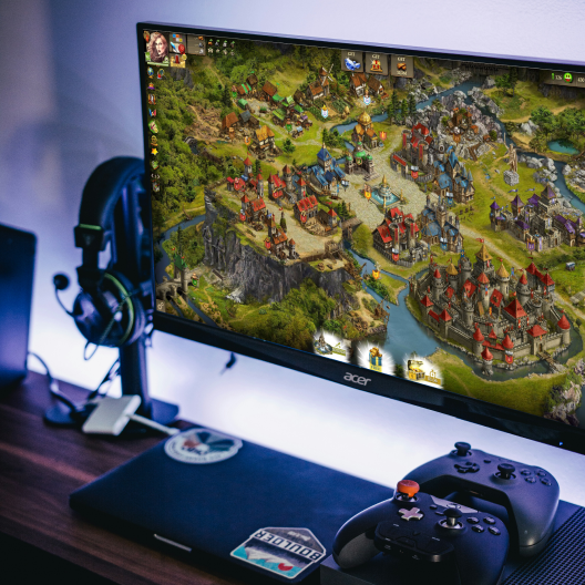 Imperia Online game on PC screen